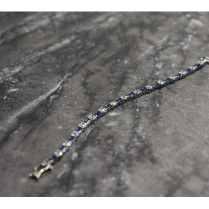 925 Sterling Silver Blue & White CZ Bracelet Size 7 IN