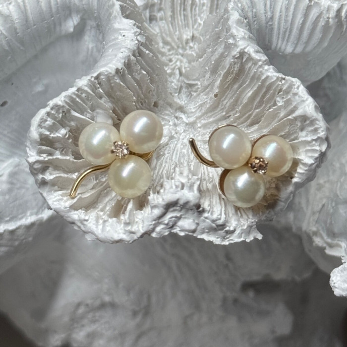10K Yellow Gold Pearls & Diamonds Earrings Length 0.5 Inch