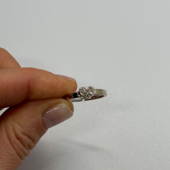 10K White Gold Diamond Heart Ring Size 6