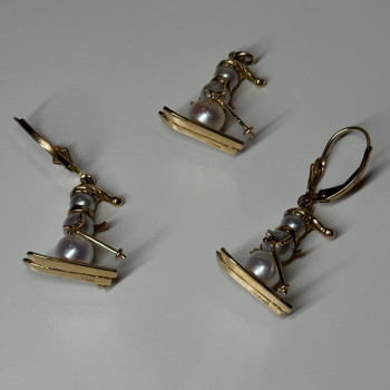 14K Yellow Gold Pearls Earrings & Pendant Skiing Snowmens ON Skis