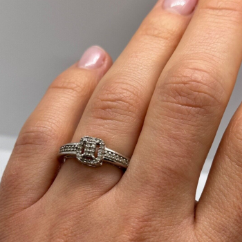925 Sterling Silver White Sapphire Ring Size 6