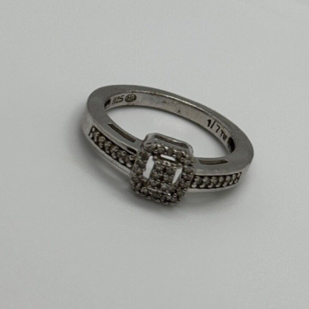 925 Sterling Silver White Sapphire Ring Size 6