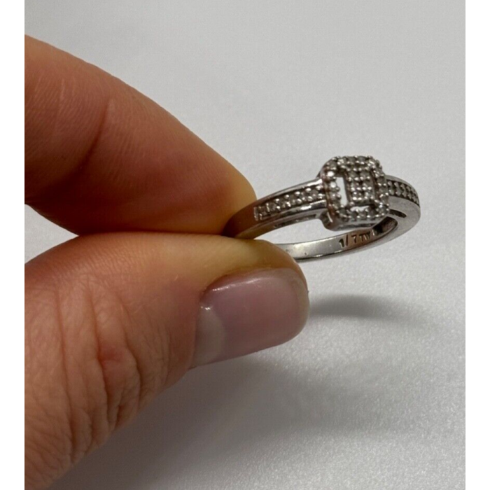 925 Sterling Silver White Sapphire Ring Size 6