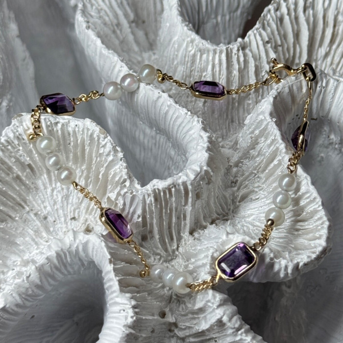 14K Yellow Gold Amethyst & Pearls Bracelet Length 7