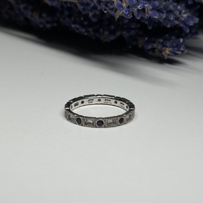 925 Sterling Silver CZ Ring Size 6.5