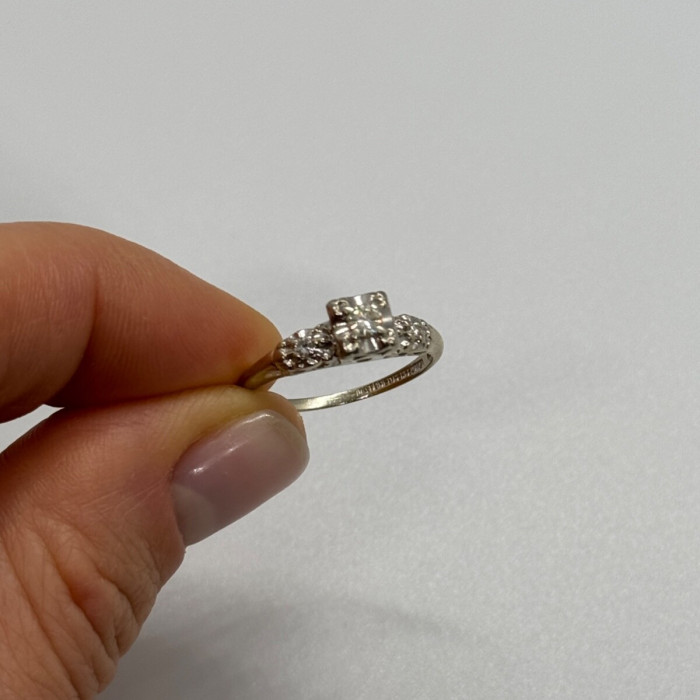 14K White Gold Diamonds Matched Perfection Ring Size 6