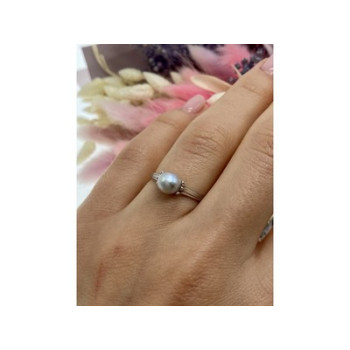 925 Sterling Silver Pearl Classic Ring Size 6.5