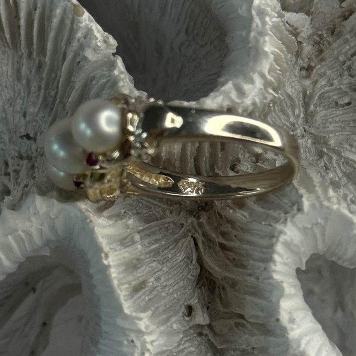 925 Sterling Silver Pearl & Ruby Ring Size 8