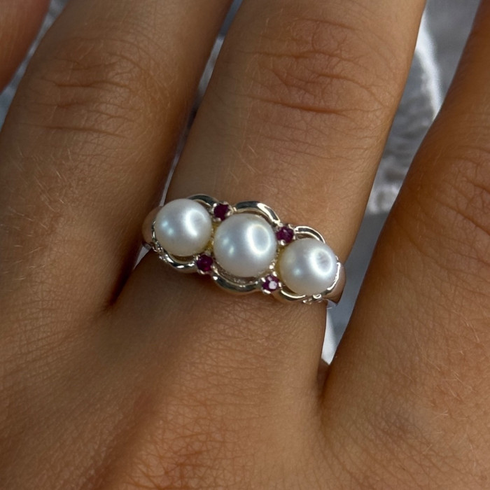 925 Sterling Silver Pearl & Ruby Ring Size 8