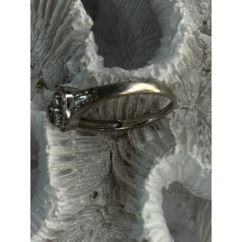 925 Sterling Silver Heart Diamonds Ring Size 7