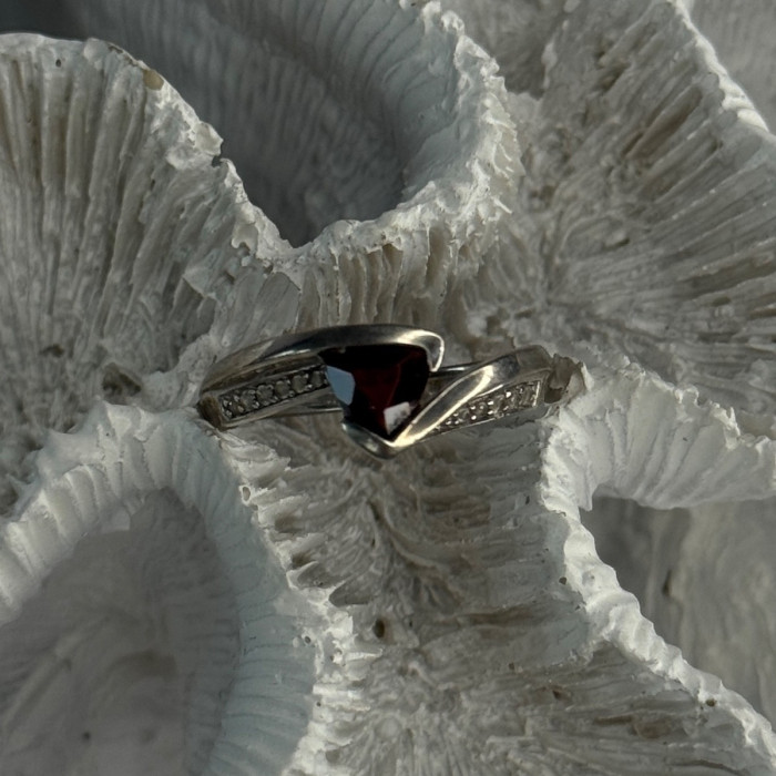925 Sterling Silver Garnet & Beryl Ring Size 6.5