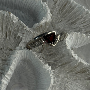 925 Sterling Silver Garnet & Beryl Ring Size 6.5