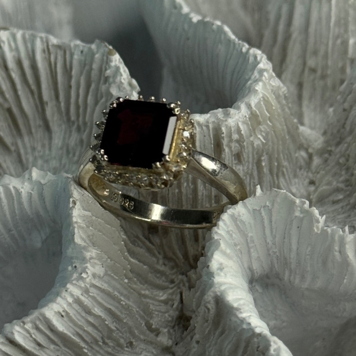925 Sterling Silver Almandine & Beryl Ring Size 7