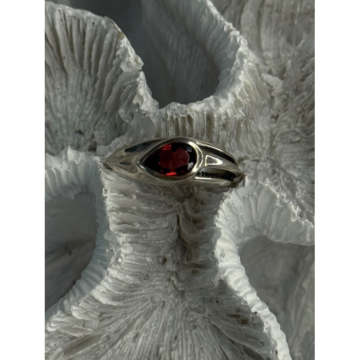 Kabana 925 Sterling Silver Garnet Ring Size 7