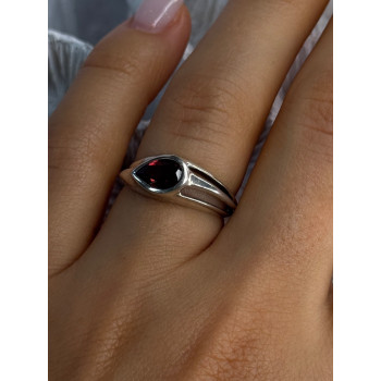 Kabana 925 Sterling Silver Garnet Ring Size 7