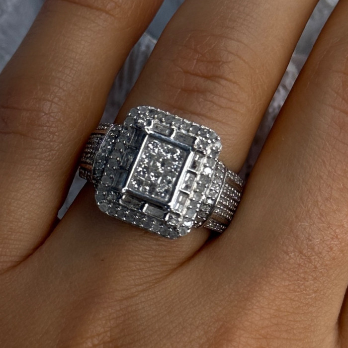 Elegant Design 925 Sterling Silver Beryl Ring Size 7