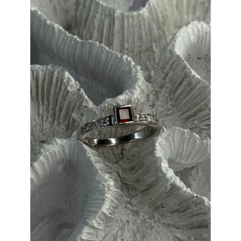 925 Sterling Silver Garnet & Beryl Ring Size 8