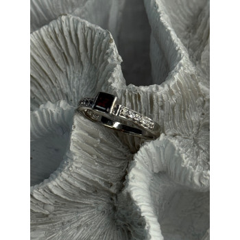 925 Sterling Silver Garnet & Beryl Ring Size 8