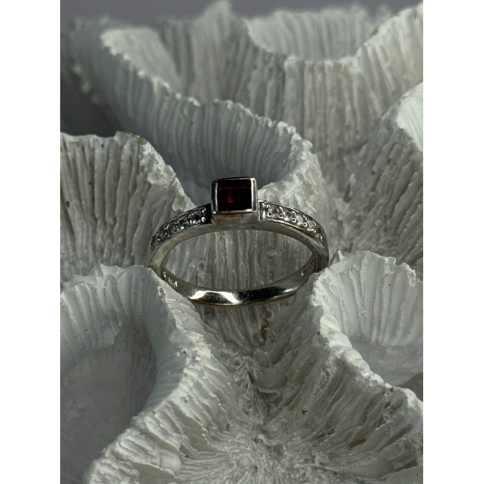 925 Sterling Silver Garnet & Beryl Ring Size 8