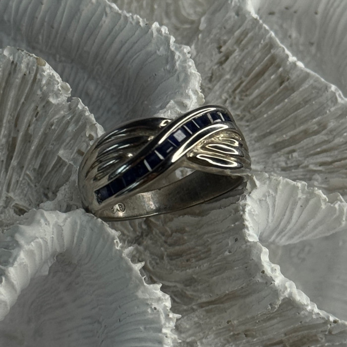925 Sterling Silver Sapphire Ring Size 8
