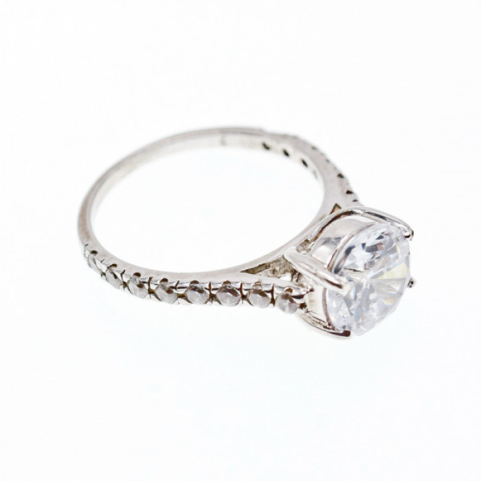 925 Sterling Silver CZ Ring Size 6.75