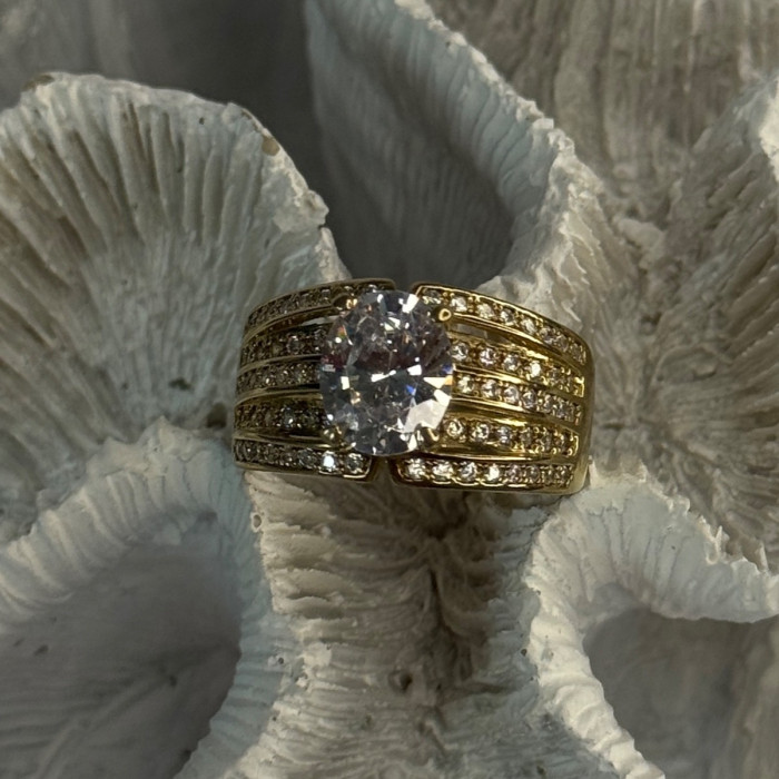 Beautiful 925 Sterling Silver Gold Plated CZ Ring Size 9