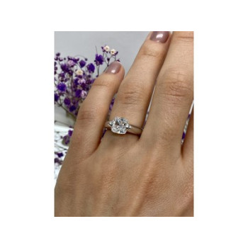 925 Sterling Silver CZ Ring Size 6.5