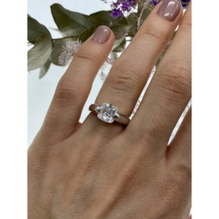925 Sterling Silver CZ Ring Size 6.5