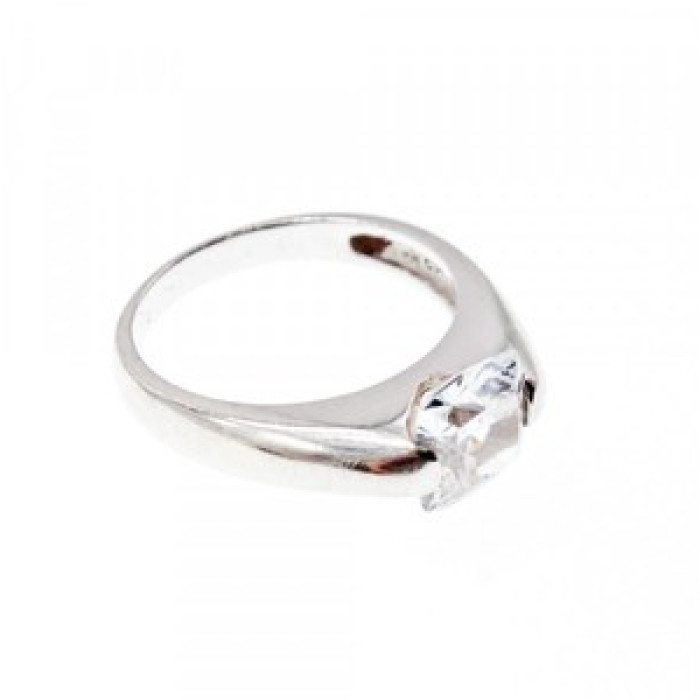 925 Sterling Silver CZ Ring Size 6.5
