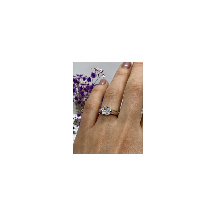 925 Sterling Silver CZ Ring Size 6.5