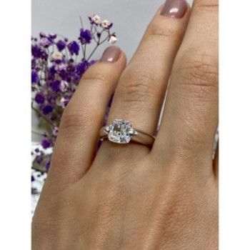 925 Sterling Silver CZ Ring Size 6.5