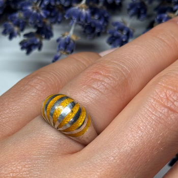 925 Sterling Silver Enamel Ring Size 6