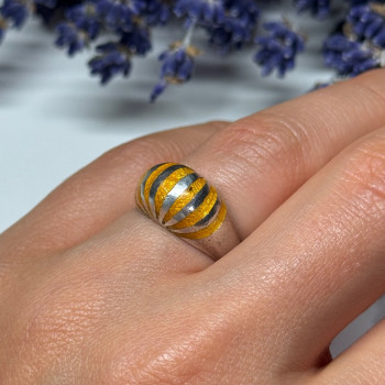 925 Sterling Silver Enamel Ring Size 6