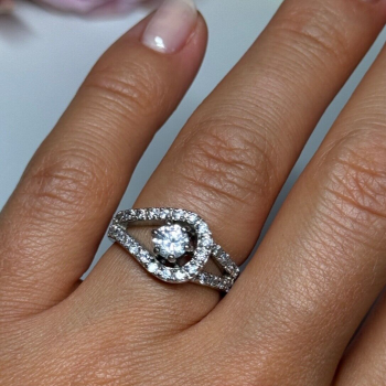 925 Sterling Silver White Topaz Ring Size 6