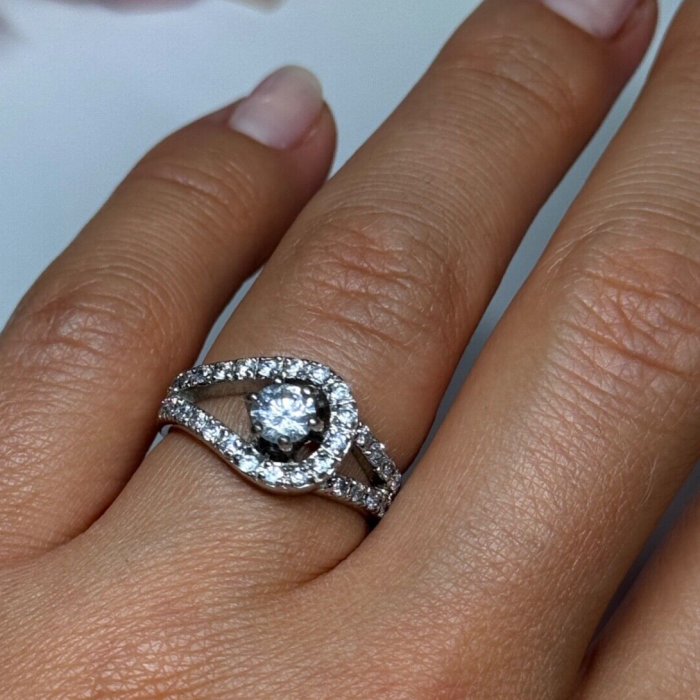 925 Sterling Silver White Topaz Ring Size 6
