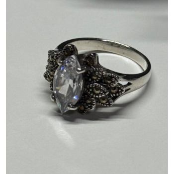 925 Sterling Silver CZ & Marcasite Ring Size 5
