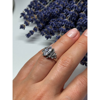 925 Sterling Silver CZ & Marcasite Ring Size 5