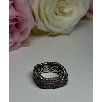 925 Sterling Silver CZ Ring Size 6