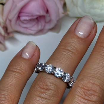 925 Sterling Silver CZ Ring Size 4