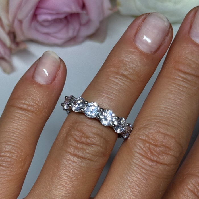 925 Sterling Silver CZ Ring Size 4