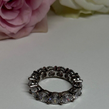 925 Sterling Silver CZ Ring Size 4
