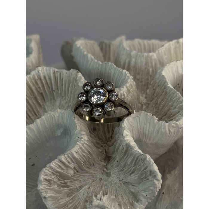 925 Sterling Silver CZ Flower Ring Size 9