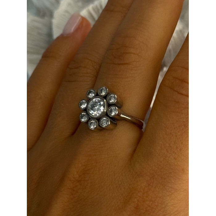 925 Sterling Silver CZ Flower Ring Size 9