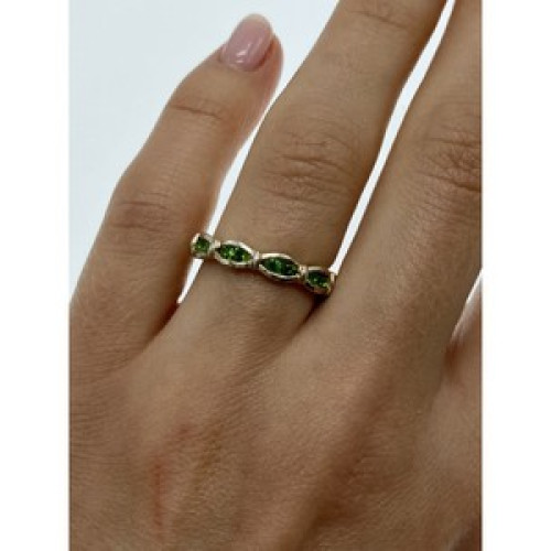 925 Sterling Silver Emeralds Ring Size 7