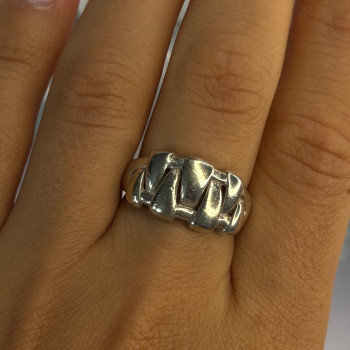 Unique Design 925 Sterling Silver Ring Size 8.5