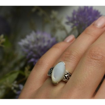 925 Sterling Silver Mother Of Pearl Ring Size 6.5