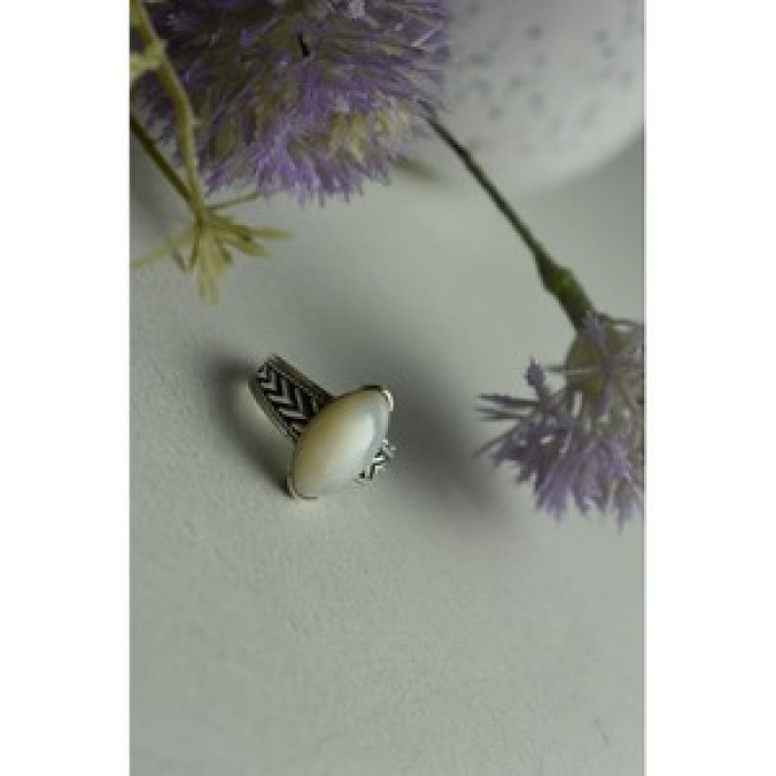 925 Sterling Silver Mother Of Pearl Ring Size 6.5