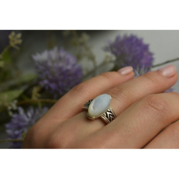 925 Sterling Silver Mother Of Pearl Ring Size 6.5