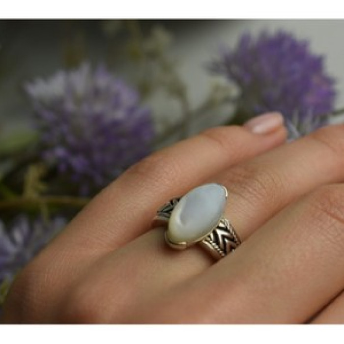 925 Sterling Silver Mother Of Pearl Ring Size 6.5