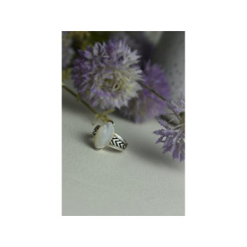 925 Sterling Silver Mother Of Pearl Ring Size 6.5